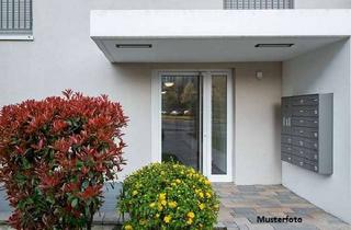 Anlageobjekt in Uchtdorfer Straße, 39517 Tangerhütte, Freistehendes Wohn- und Geschäftshaus - provisionsfrei