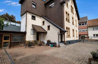 Anlageobjekt in Große Kapellenstraße 10, 67105 Schifferstadt, Kapitalanlage mit Perspektive: Dreifamilienhaus