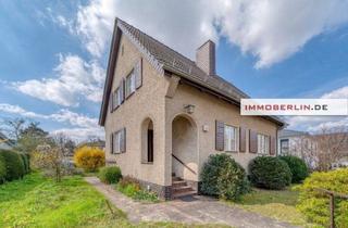 Einfamilienhaus kaufen in 14513 Teltow, IMMOBERLIN.DE - Charaktervolles Haus mit Potenzial & Südwestgarten in familiärer Lage