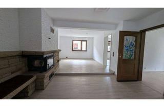 Wohnung mieten in 68789 St. Leon-Rot, Geräumige 4-Zimmerwohnung mit Wintergarten, kleiner Terrasse, Garage und eigenem Kellerraum