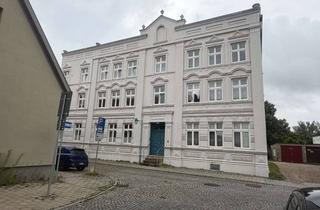 Wohnung mieten in Lange Straße 51, 17121 Loitz, sonnige 2-Raumwohnung im 1.OG mit Blick auf die Peene in Loitz Mieter sucht Nachmieter NEU