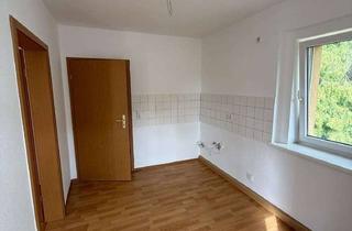 Wohnung mieten in Brüderlangstr. 14, 06749 Bitterfeld-Wolfen, Lichtdurchflutete 2-Zimmer-Dachgeschosswohnung mit 43,5 m² in Bitterfeld-Wolfen