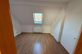 Wohnung mieten in Brüderlangstr. 12, 06749 Bitterfeld-Wolfen, Dachgeschoss-2-Zimmer-Wohnung mit 33,55 m² Wohnfläche in Bitterfeld-Wolfen