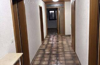 Wohnung mieten in 74248 Ellhofen, Traumhafter Ausblick: 3,5-Zimmer-Dachgeschosswohnung in Ellhofen (WG-geeignet)