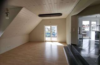 Wohnung mieten in Helfensteiner Straße 43, 73529 Schwäbisch Gmünd, Ansprechende 4,5-Zimmer-Dachgeschosswohnung mit Balkon und EBK in Schwäbisch Gmünd