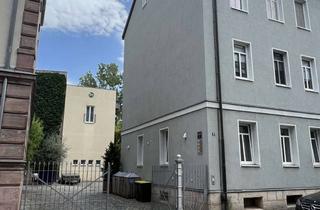Wohnung mieten in Untere Baustraße, 90478 Glockenhof, Schöne 4 -Zi-Whg... nur 500 m zur Wöhrder Wiese