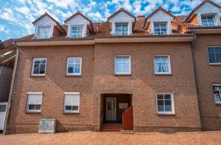 Mehrfamilienhaus mieten in 24837 Schleswig, Wohnen in der Schleswiger Altstadt: 2-Zimmer-Whg. mit Terrasse, Stellplatz & durchdachtem Grundriss!