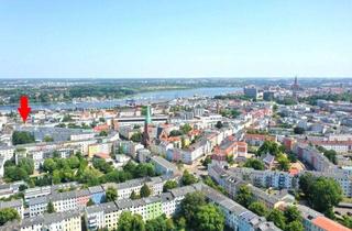 Wohnung mieten in Doberaner Straße 43, 18057 Rostock, Schöne, sanierte 3-Zimmer Wohnung in der KTV - Bad mit Fenster, Einbauspots, WG-geeignet