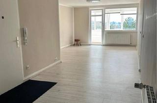 Wohnung kaufen in 38444 Wolfsburg, Wolfsburg - Helle u warme 3-Zim. Wohnung mit Fahrstuhl und verglastem Balkon
