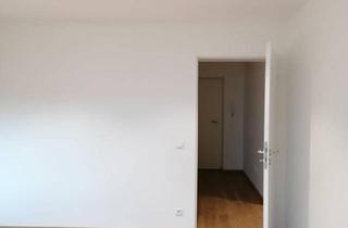 Wohnung kaufen in 79114 Freiburg, Freiburg im Breisgau - Provisionsfrei! Renovierte 4-Zimmerwohnung in Freiburg