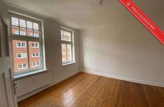 Wohnung kaufen in Fritz-Reuter-Straße, 18057 Kröpeliner Tor-Vorstadt, Vermietet + Provisionsfrei! Lichtdurchflutete 4-Zimmer-Wohnung als solide Kapitalanlage