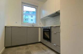 Wohnung kaufen in 13587 Spandau, Frisch saniert, sofort bezugsfrei: 60 m² mit Balkon, neuer Küche & Tageslichtbad