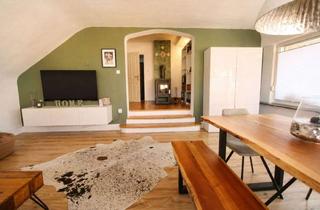 Wohnung kaufen in 63543 Neuberg, Wohnen mit Charme – großzügige 3,5 Zimmer-Etagenwohnung mit sonnigem Balkon und Garage