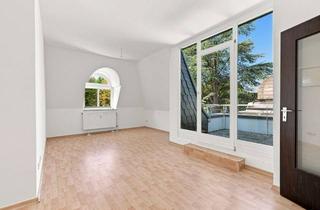 Wohnung kaufen in Boothstraße 13, 12207 Lichterfelde, Helle 2-Zimmer-Dachgeschosswohnung mit Balkon – Stadtvilla in Lichterfelde