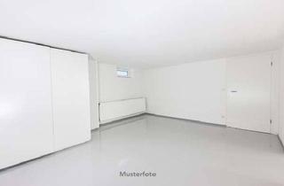 Wohnung kaufen in Frankenthaler Straße, 67059 West, Appartement mit TG-Stellplatz