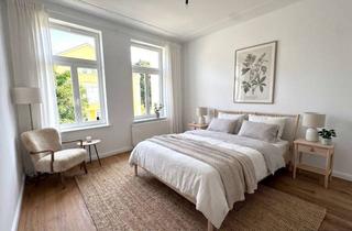 Wohnung kaufen in Lessingstraße, 18055 Stadtmitte, Altbaujuwel: Traumhaft sanierte 4-Zimmer-Wohnung