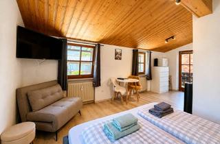 Wohnung kaufen in 83471 Schönau, Charmante möblierte Dachgeschosswohnung mit besonderem Flair