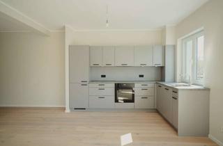 Wohnung mieten in Hollandweg 10, 14513 Teltow, Stilvolle 2-Zimmer-Wohnung mit Balkon & Einbauküche in Teltow