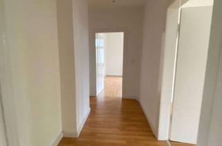 Wohnung mieten in Steinbrinkstraße 105, 46145 Sterkrade-Mitte, 4-Zimmer-Wohnung in Oberhausen · Sofort verfügbar