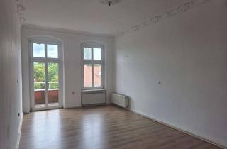 Wohnung mieten in Thilestraße, 15234 Lichtenberg, Großzügige 4-Zimmer-Altbauwohnung mit Balkon