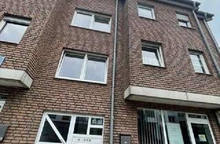 Wohnung mieten in Teutoburger Straße 161, 46119 Tackenberg, Dachgeschosswohnung mit wenig Schrägen, zentral gelegen