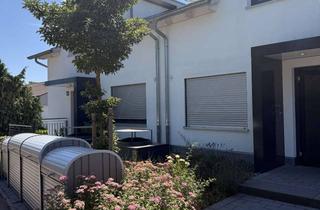 Wohnung mieten in Sonnenhalde 13/1, 71116 Gärtringen, Helle 3-Zimmer-Dachgeschosswohnung mit großer Dachterrasse