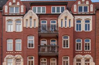Wohnung mieten in Wrangelstraße 35, 24105 Blücherplatz, modernisierte 3-Zimmer-Altbauwohnung mit Dielen in der Nähe Blücherplatz