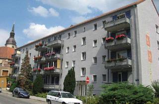Wohnung mieten in J.-Gutenberg-Straße, 06618 Naumburg, Großzügige 3-Raum Wohnung mit Balkon im Zentrum in der J.-Gutenberg-Str. 5 Naumburg (Saale)