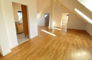 Wohnung mieten in Jacques-Offenbach-Straße, 63069 Lauterborn, *Offenbach* 3-Zimmer-Dachgeschosswohnung