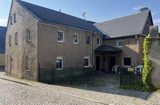 Haus kaufen in 01896 Pulsnitz, Wohnen & Investieren in Pulsnitz – Attraktives Dreifamilienhaus in bester Lage