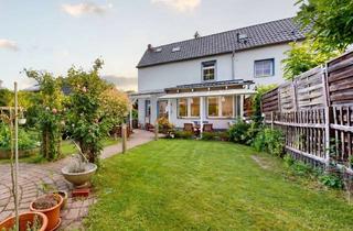 Doppelhaushälfte kaufen in 15366 Neuenhagen, Familienfreundliche Doppelhaushälfte mit Garten und Carport