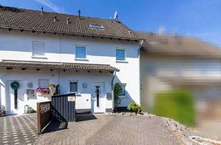 Reihenhaus kaufen in 58675 Hemer, KÄUFERPROVISIONSFREI: Vielseitiges Reihenhaus mit überraschend viel Platz in Hemer
