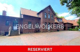 Haus kaufen in 26340 Zetel, Gleis 1 für Visionäre: Historischer Bahnhof mit viel Potenzial