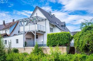 Doppelhaushälfte kaufen in 77855 Achern, Schick sanierte Doppelhaushälfte zentral & ruhig - Balkon über der Acher mit Hornisgrindeblick
