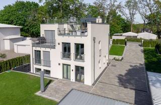 Villa kaufen in 15569 Woltersdorf, Private Seevilla am Kalksee | Bauhausarchitektur mit Bootssteg, Dachterrasse & Sauna