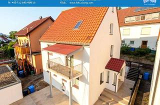 Haus kaufen in 73432 Aalen, GROSSZÜGIGE DHH ALS EIN- ODER ZWEIFAMILIENHAUS MIT POTENZIAL UND PELLETHEIZUNG AUS 10/2022