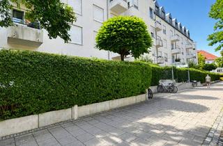 Wohnung kaufen in Prof.- Messerschmitt- Straße 19a, 86159 Universitätsviertel, **UNIVIERTEL** Liebevoll gepflegte 4- ZKB Wohnung mit Tiefgarage im Zirbelhof