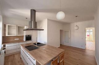 Wohnung kaufen in 10317 Lichtenberg, Helle modernisierte 3-Zimmer-Altbauwohnung im Weitlingkiez - Provisionsfrei -