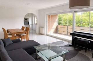 Wohnung mieten in 32549 Bad Oeynhausen, Große sonnige Wohnung im Grünen mit Balkon inkl. Küche und Doppelgarage. Zusätz. Hobbykeller mit Bad