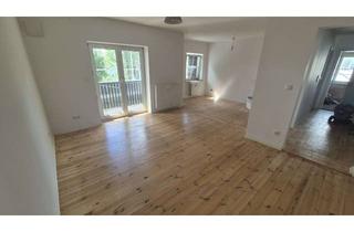 Wohnung mieten in 85540 Haar, Helle 2-Zimmer-Wohnung mit Balkon und Gartenanteil in Haar