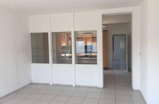 Wohnung mieten in 49811 Lingen, Gepflegte 4-Zimmer-Wohnung mit Balkon und Einbauküche in Lingen (Ems)