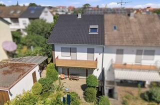 Doppelhaushälfte kaufen in 71083 Herrenberg, Wohnen mit Weitblick – Charmante Doppelhaushälfte mit Ausbaupotenzial in Herrenberg-Affstätt