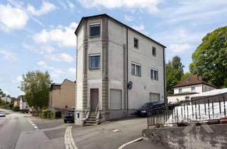 Mehrfamilienhaus kaufen in 95173 Schönwald, Mehrfamilienhaus mit Potenzial: 3 Wohnungen, Garagen und Garten für kreative Gestalter in Schönwald!