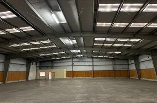 Gewerbeimmobilie kaufen in 96515 Sonneberg, SON ** Halle ca. 1.000 m² - LKW befahrbar ** ab sofort ** ebenerdig ** 2 Sektionaltore