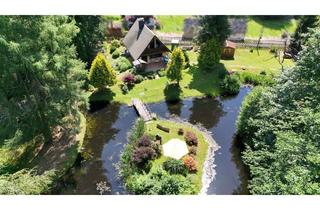 Grundstück zu kaufen in 09427 Ehrenfriedersdorf, Traumhaftes Gartengrundstück mit großem Teich & 2 massiven, schönen Bungalows in Ehrenfriedersdorf