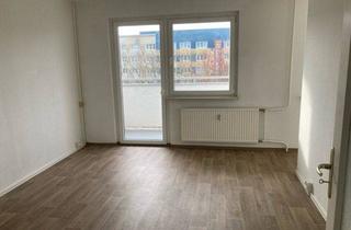 Wohnung mieten in Zeulsdorfer Straße 18, 07549 Gera, Singlewohnung mit großem Balkon und Aufzug