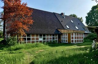 Haus kaufen in 21789 Wingst, Besonderes Landhaus mit Geschichte, Charakter und Potential auf 14765 m2 Eigenland am Ortsrand von Oppeln, Wingst