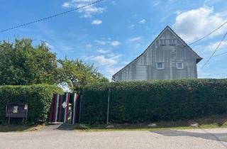 Haus kaufen in 09328 Lunzenau, Lunzenau - Haus mit Grundstück, Garage und Anbau