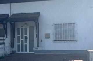 Haus kaufen in 35647 Waldsolms, Waldsolms - Reihenmittelhaus mit Gestaltungspotenzial,3ZKB, *provisionsfrei*