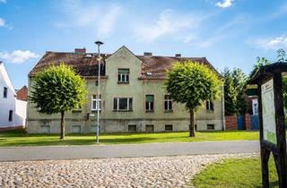 Mehrfamilienhaus kaufen in 16845 Neustadt, Neustadt (Dosse) - Mehrfamilienhaus mit Landwirtschaftsflächen und Waldfläche